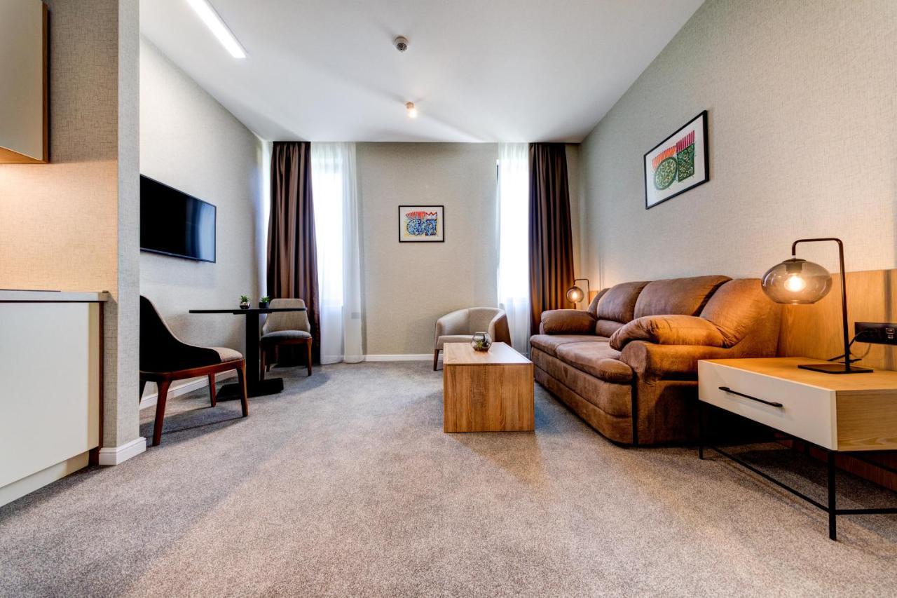 Hotel Zeta By Sambic Danilovgrad Buitenkant foto